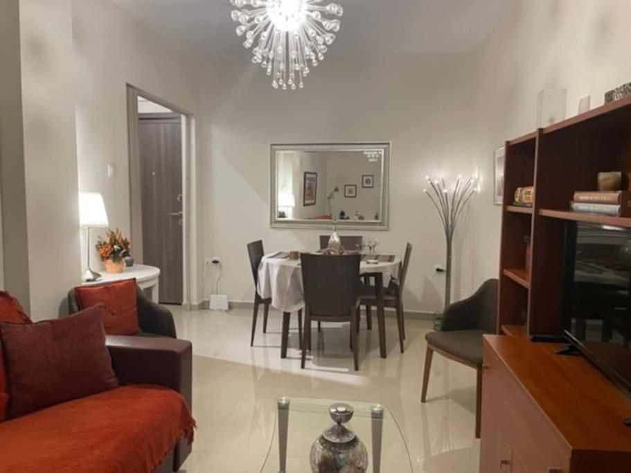 Crimson Suite: 1-Bedroom Apartment In Salonic Exterior foto