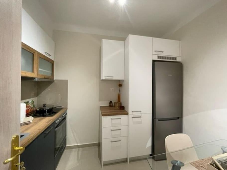 Crimson Suite: 1-Bedroom Apartment In Salonic Exterior foto